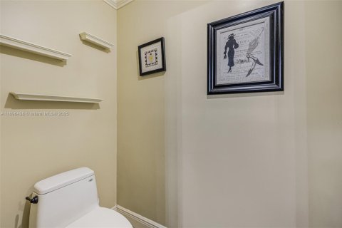 Casa en venta en Plantation, Florida, 4 dormitorios, 250.65 m2 № 1948072 - foto 28