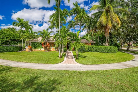 Casa en venta en Plantation, Florida, 4 dormitorios, 250.65 m2 № 1948072 - foto 2