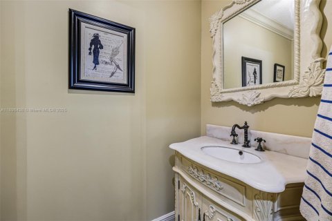 Casa en venta en Plantation, Florida, 4 dormitorios, 250.65 m2 № 1948072 - foto 27