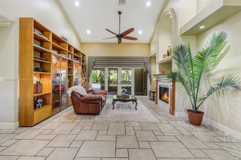 Casa en venta en Plantation, Florida, 4 dormitorios, 250.65 m2 № 1948072 - foto 6