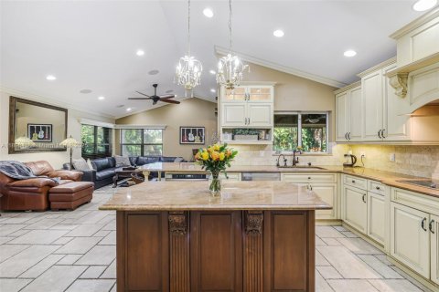 Casa en venta en Plantation, Florida, 4 dormitorios, 250.65 m2 № 1948072 - foto 13