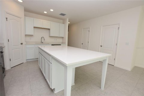 Touwnhouse à louer à Lakeland, Floride: 3 chambres, 157.38 m2 № 2425955 - photo 8
