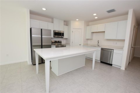 Touwnhouse à louer à Lakeland, Floride: 3 chambres, 157.38 m2 № 2425955 - photo 3