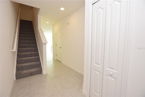 Touwnhouse à louer à Lakeland, Floride: 3 chambres, 157.38 m2 № 2425955 - photo 18