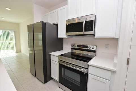 Touwnhouse à louer à Lakeland, Floride: 3 chambres, 157.38 m2 № 2425955 - photo 5