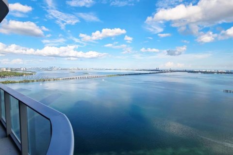 Copropriété à louer à Miami, Floride: 3 chambres № 2026454 - photo 2