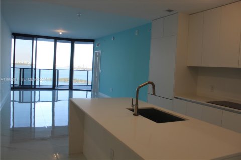 Copropriété à louer à Miami, Floride: 3 chambres № 2026454 - photo 5