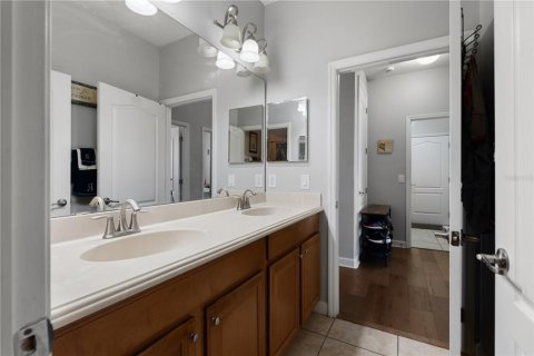 Casa en venta en Orlando, Florida, 4 dormitorios, 196.4 m2 № 2223798 - foto 28