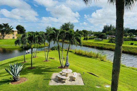 Купить кондоминиум в Бока-Ратон, Флорида 2 спальни, 86.96м2, № 1998274 - фото 28