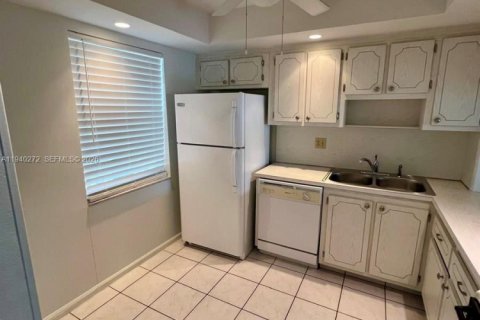 Купить кондоминиум в Бока-Ратон, Флорида 2 спальни, 86.96м2, № 1998274 - фото 21