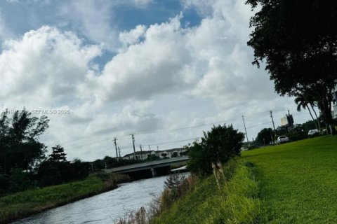 Купить кондоминиум в Бока-Ратон, Флорида 2 спальни, 86.96м2, № 1998274 - фото 30