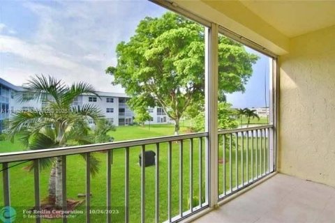 Купить кондоминиум в Бока-Ратон, Флорида 2 спальни, 86.96м2, № 1998274 - фото 11