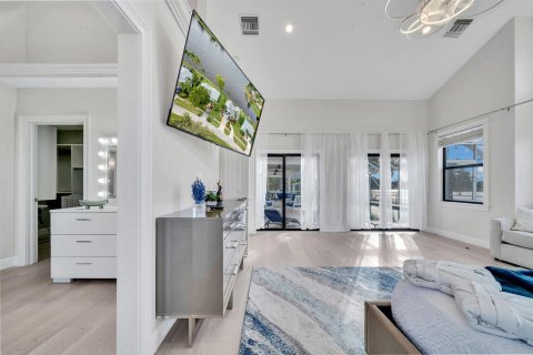 House in Wellington, Florida 6 bedrooms, 329.15 sq.m. № 2188516 - photo 23