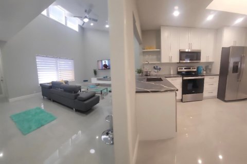 Commercial property in Deerfield Beach, Florida 220.36 sq.m. № 2245631 - photo 7