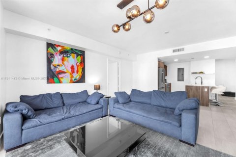 Condominio en venta en Miami, Florida, 2 dormitorios, 107.86 m2 № 2013381 - foto 4
