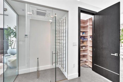 Villa ou maison à vendre à Doral, Floride: 5 chambres, 337.98 m2 № 1979433 - photo 30