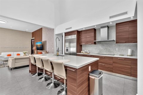 Villa ou maison à vendre à Doral, Floride: 5 chambres, 337.98 m2 № 1979433 - photo 27