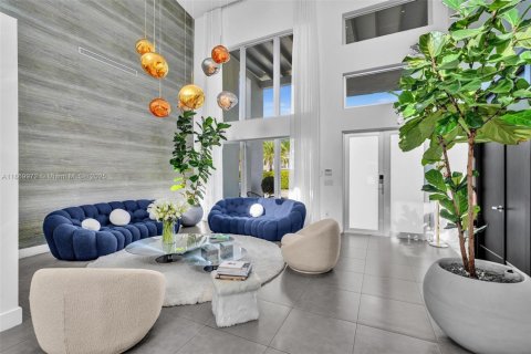 Villa ou maison à vendre à Doral, Floride: 5 chambres, 337.98 m2 № 1979433 - photo 14
