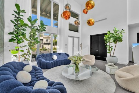 Villa ou maison à vendre à Doral, Floride: 5 chambres, 337.98 m2 № 1979433 - photo 15