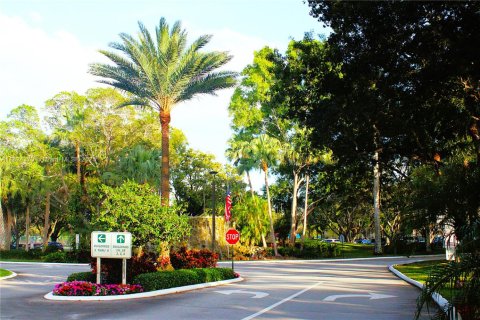 Condo in Weston, Florida, 2 bedrooms  № 1939842 - photo 26