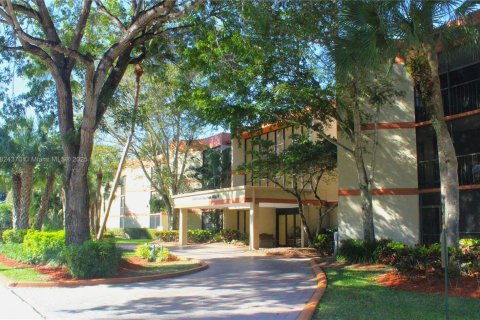 Condominio en venta en Weston, Florida, 2 dormitorios, 114.73 m2 № 1939842 - foto 23