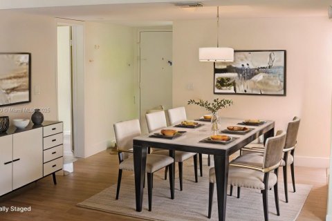 Condo in Weston, Florida, 2 bedrooms  № 1939842 - photo 3