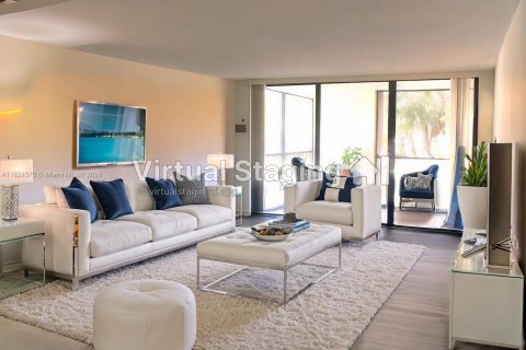 Condominio en venta en Weston, Florida, 2 dormitorios, 114.73 m2 № 1939842 - foto 2