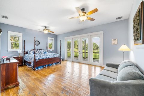 House in Umatilla, Florida 4 bedrooms, 373 sq.m. № 1789194 - photo 24
