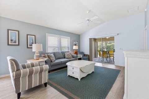 House in The Villages, Florida 2 bedrooms, 111.85 sq.m. № 1876061 - photo 22