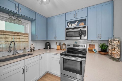 House in Indian Rocks Beach, Florida 2 bedrooms, 82.5 sq.m. № 2167470 - photo 25