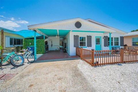 House in Indian Rocks Beach, Florida 2 bedrooms, 82.5 sq.m. № 2167470 - photo 7