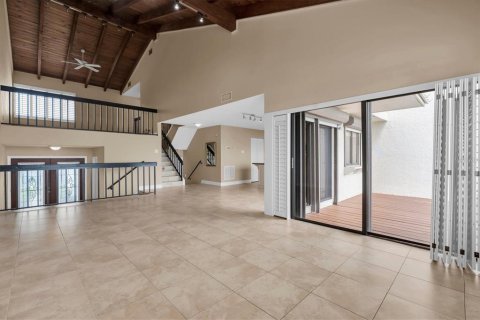 Condo in Saint Petersburg, Florida, 3 bedrooms  № 2394253 - photo 10