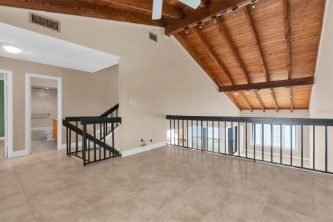 Condo in Saint Petersburg, Florida, 3 bedrooms  № 2394253 - photo 25