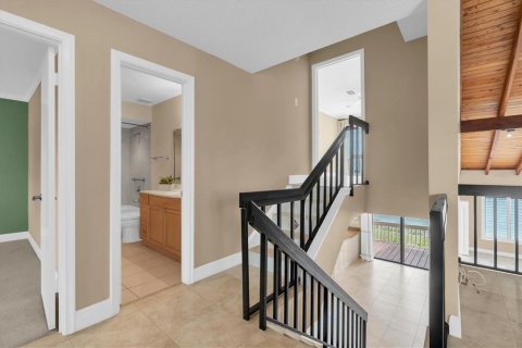Condo in Saint Petersburg, Florida, 3 bedrooms  № 2394253 - photo 26