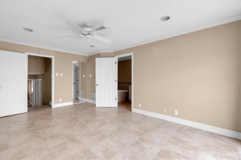 Condo in Saint Petersburg, Florida, 3 bedrooms  № 2394253 - photo 30
