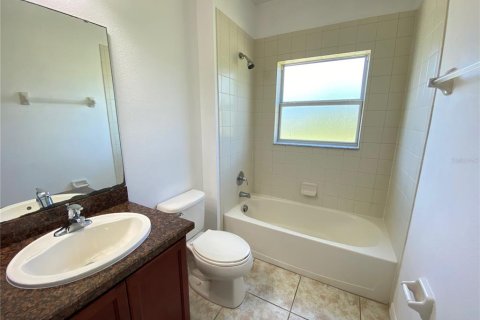 House in Kissimmee, Florida 3 bedrooms, 138.42 sq.m. № 1906486 - photo 12