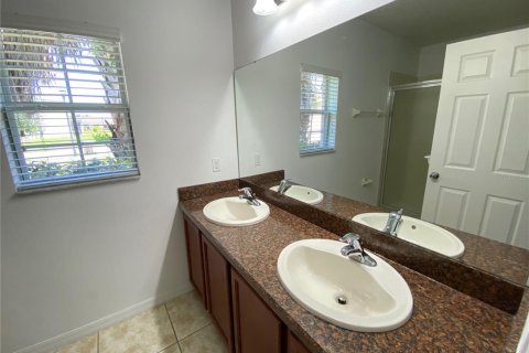 House in Kissimmee, Florida 3 bedrooms, 138.42 sq.m. № 1906486 - photo 13