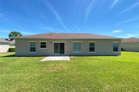 House in Kissimmee, Florida 3 bedrooms, 138.42 sq.m. № 1906486 - photo 18