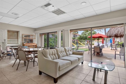 Купить кондоминиум в Помпано-Бич, Флорида 1 спальня, 58.53м2, № 1955667 - фото 29