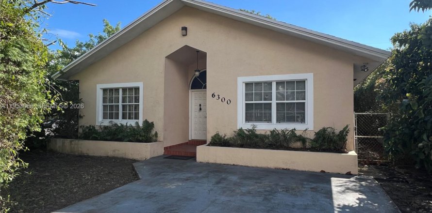 Villa ou maison à South Miami, Floride 3 chambres, 149.94 m2 № 2009543