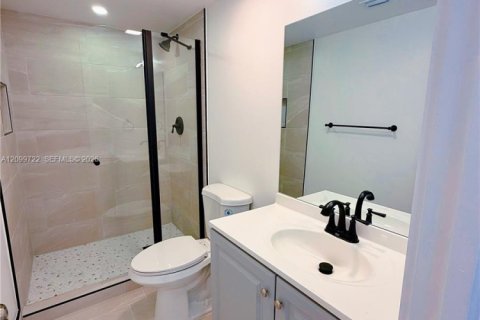 Copropriété à louer à North Miami, Floride: 2 chambres, 117.06 m2 № 2397557 - photo 17