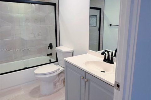 Copropriété à louer à North Miami, Floride: 2 chambres, 117.06 m2 № 2397557 - photo 16
