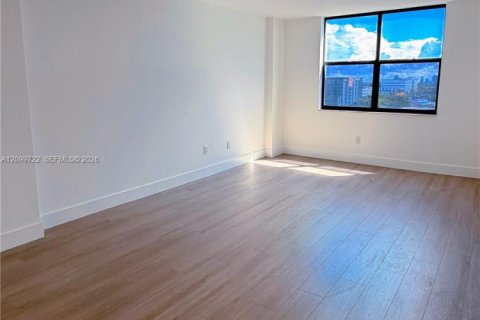 Copropriété à louer à North Miami, Floride: 2 chambres, 117.06 m2 № 2397557 - photo 12