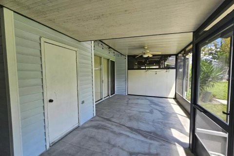 Villa ou maison à louer à Tampa, Floride: 2 chambres, 120.77 m2 № 2437389 - photo 7