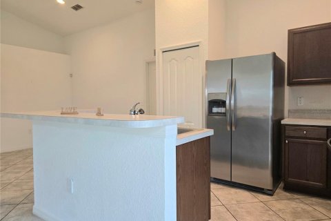 House in Lake Wales, Florida 3 bedrooms, 117.52 sq.m. № 2196549 - photo 10