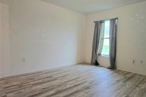 House in Lake Wales, Florida 3 bedrooms, 117.52 sq.m. № 2196549 - photo 13