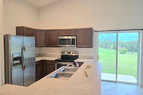 House in Lake Wales, Florida 3 bedrooms, 117.52 sq.m. № 2196549 - photo 6