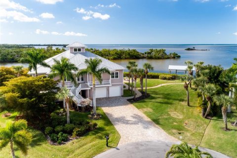 Villa ou maison à Punta Gorda, Floride 4 chambres, 305 m2 № 2108991