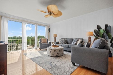 Adosado en alquiler en Tierra Verde, Florida, 4 dormitorios, 255.48 m2 № 1915424 - foto 4
