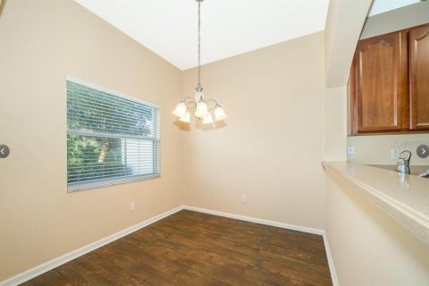 Touwnhouse à vendre à Orlando, Floride: 2 chambres, 122.82 m2 № 2148040 - photo 5